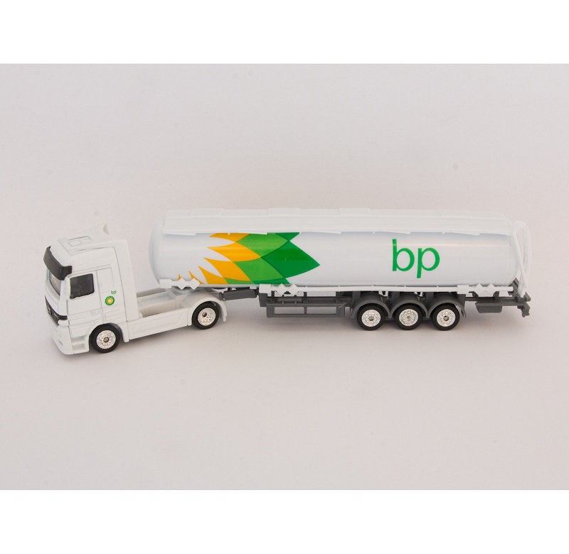 Модель грузовика Mercedes-Benz Actros, 2 вида: BP и Shell, 1:87  